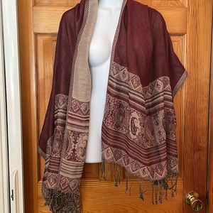 Westloop 💯 Polyester reversible Wrap/Scarf in Mauve & Pinks